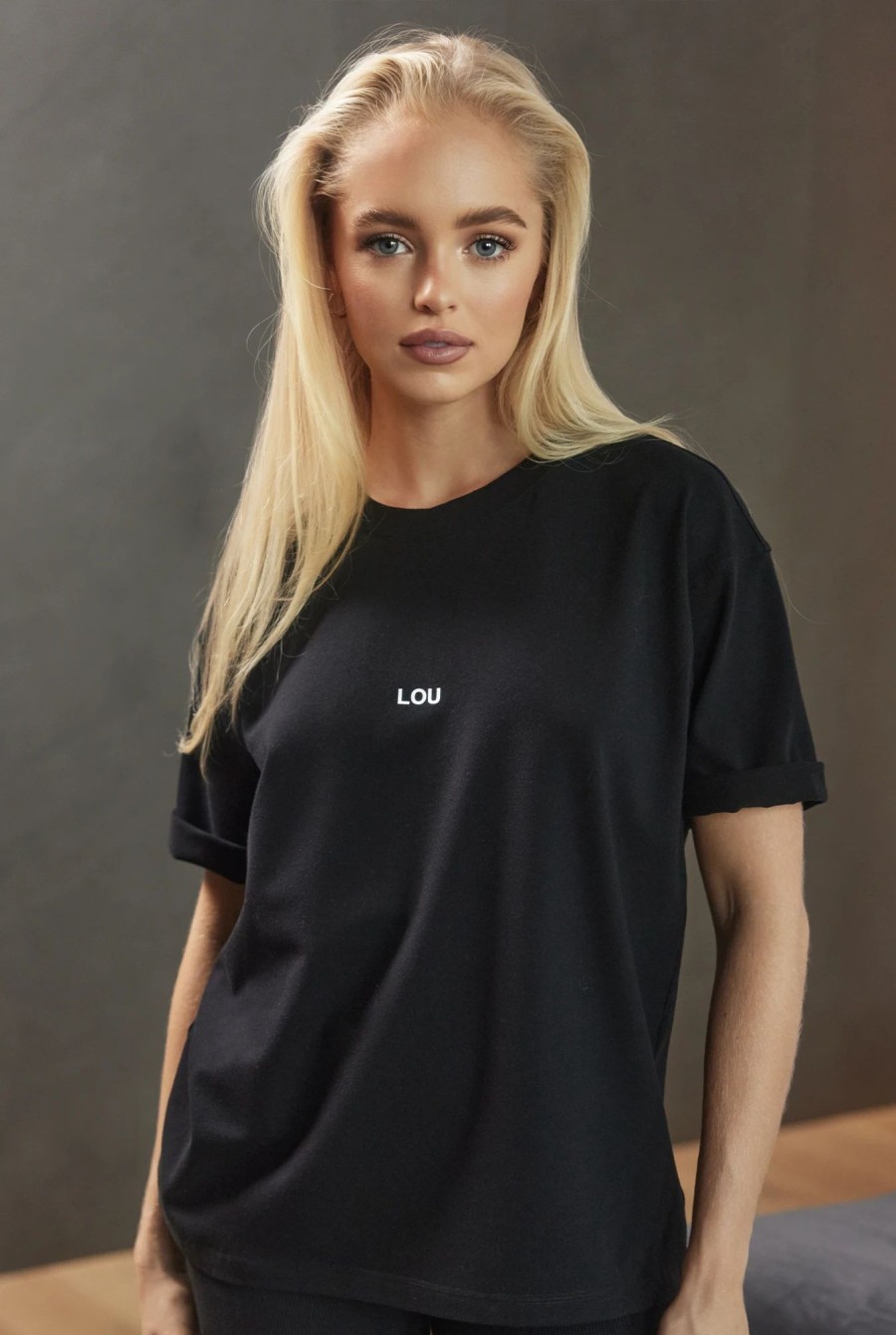 Lou Women's Fashion Saura Black - Classic Black T-Shirt Hot